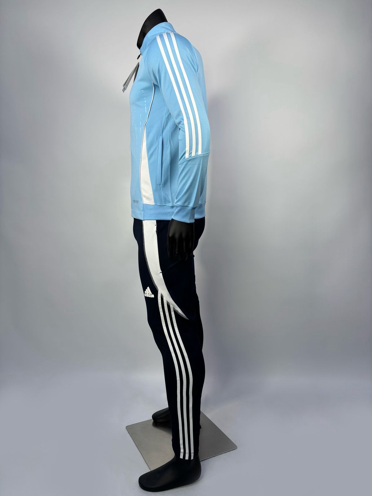 survetement-haut-football-tiro-24-bleu-adidas-maroc-khouribga-bodyshark survetement-haut-football-tiro-24-bleu-adidas-maroc-khouribga-bodyshark
