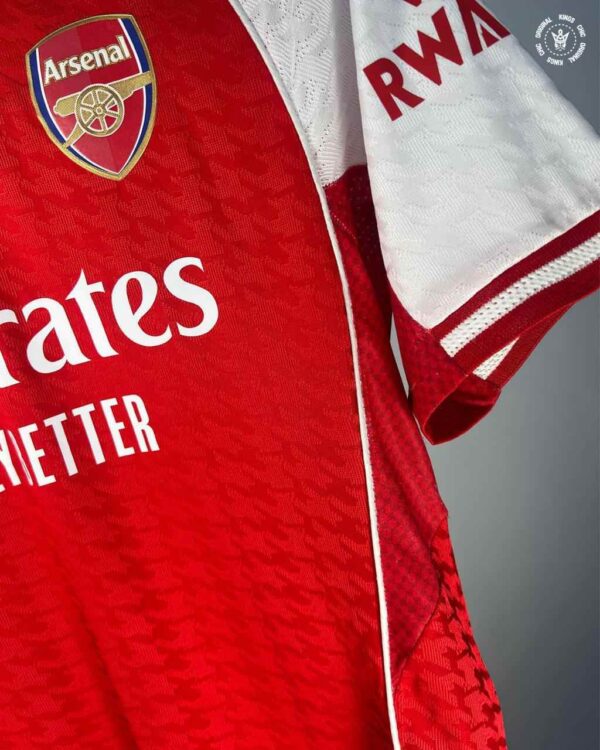 Maillot Arsenal Domicile 2025/26 - Adidas-maroc-khouribga-bodyshark