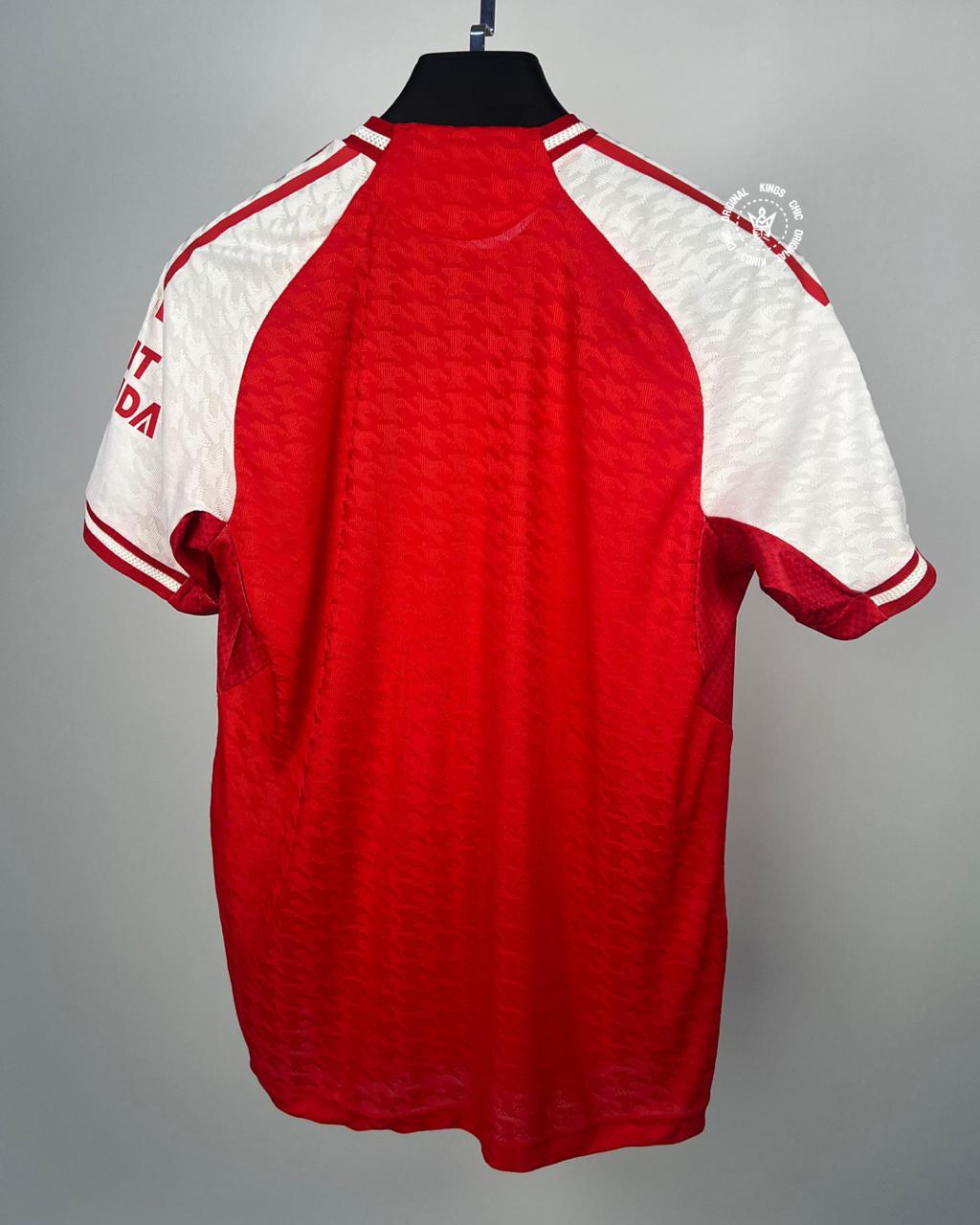 Maillot Arsenal Domicile 2025/26 - Adidas-maroc-khouribga-bodyshark