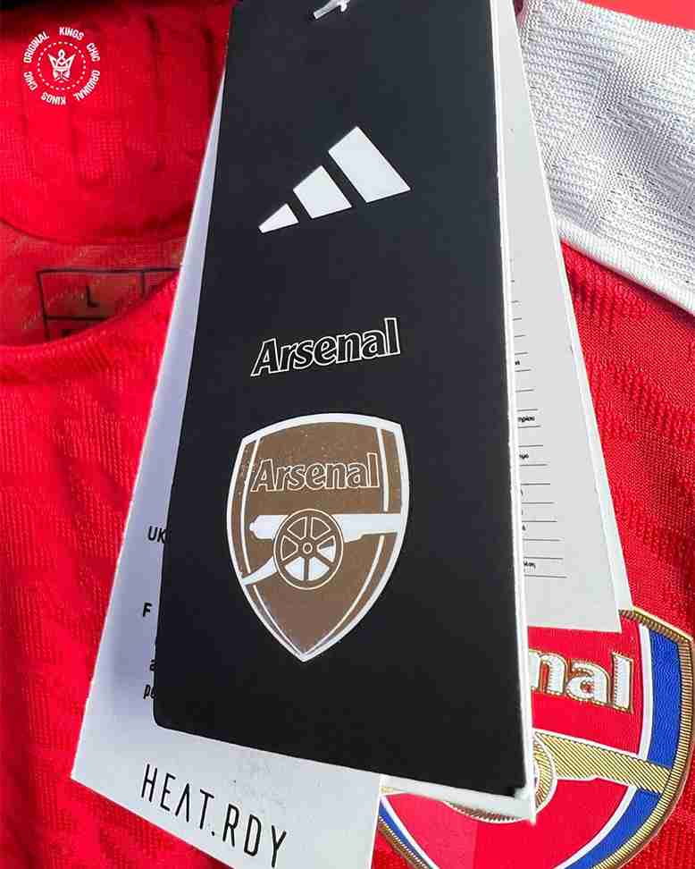 Maillot Arsenal Domicile 2025/26 - Adidas-maroc-khouribga-bodyshark