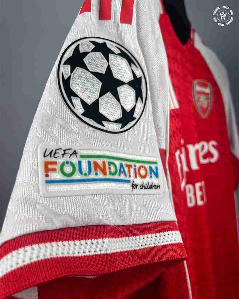 Maillot Arsenal Domicile 2025/26 - Adidas-maroc-khouribga-bodyshark