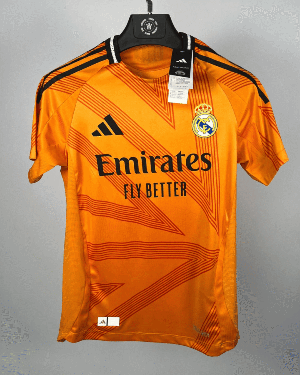 maillot-exterieur-real-madrid-2025-orange-adidas